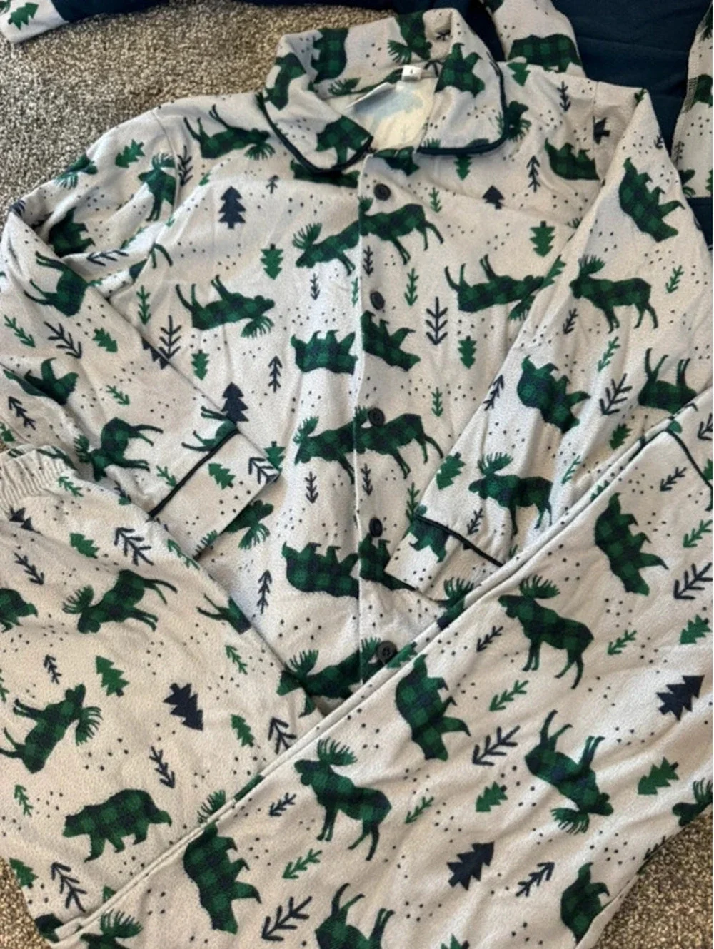 Boy’s 2 piece pajama set with robe bears moose size 6